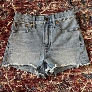 Madewell Women's Sz 26 The Perfect Jean Denim Short Frayed Hem